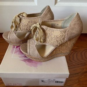 Not Rated Aida Lace Wedges